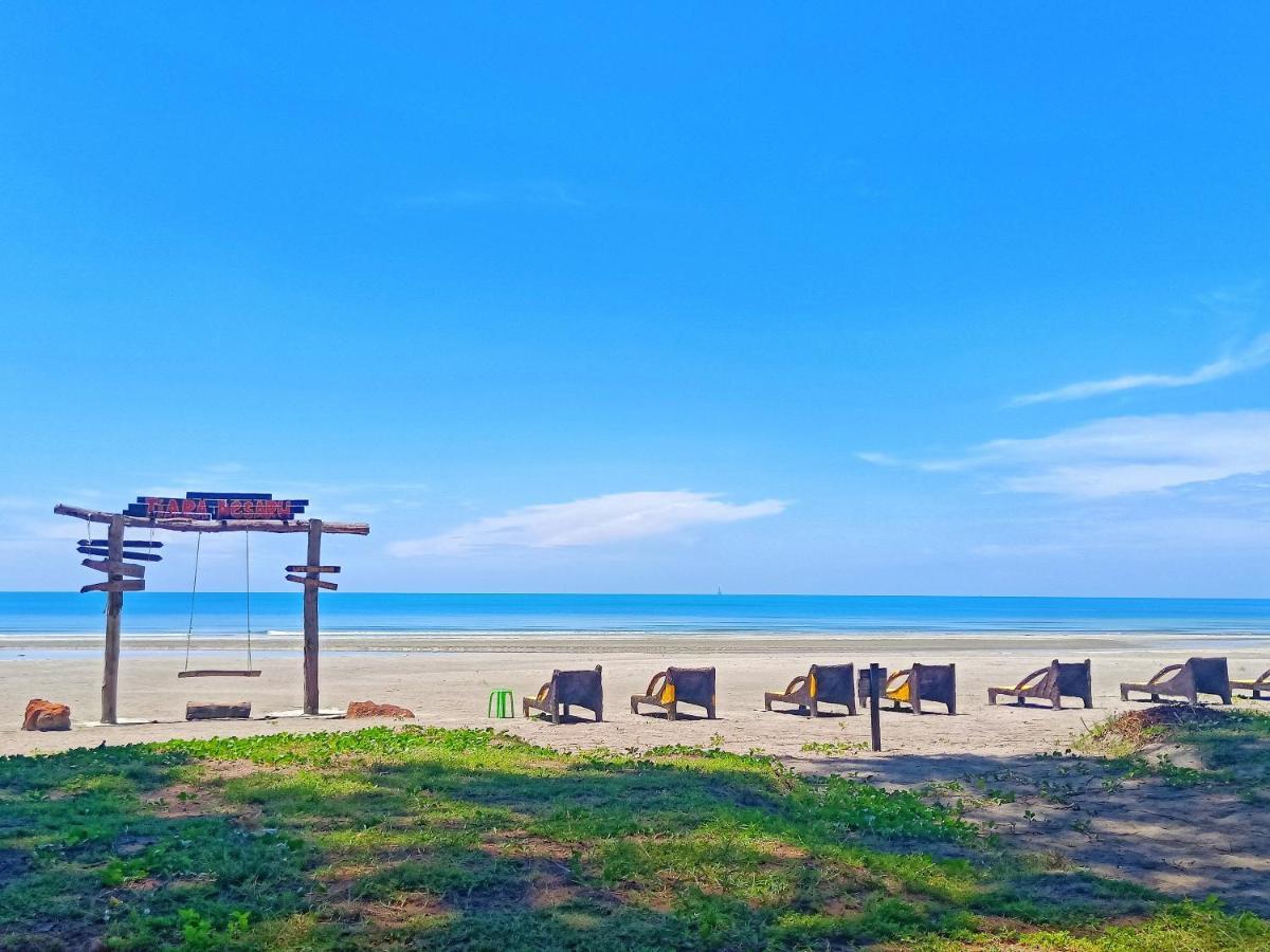 Le'Coco Homestay In Tiara Desaru Residence Ngoại thất bức ảnh